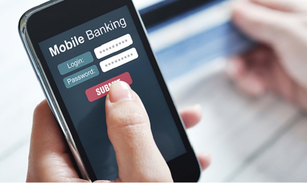 Gunakan Layanan Mobile Banking dengan Aman